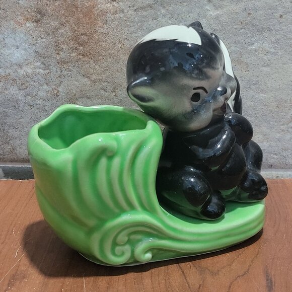 Vintage Shawnee USA Stinker Little Skunk Planter Vase 512 - Picture 8 of 11
